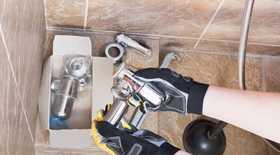 Professional residential roofers in Carleton, MI